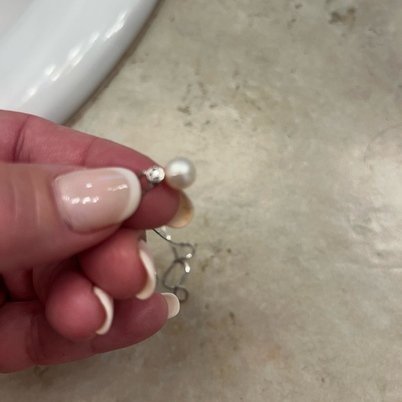 Genuine, pearl and diamond drop pendant with sterling silver box chain - Picture 6 of 11